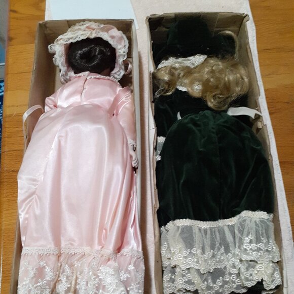 Classic Design Genuine Porcelain Dolls 17" “Victoria”, “Jennifer” - Picture 6 of 6